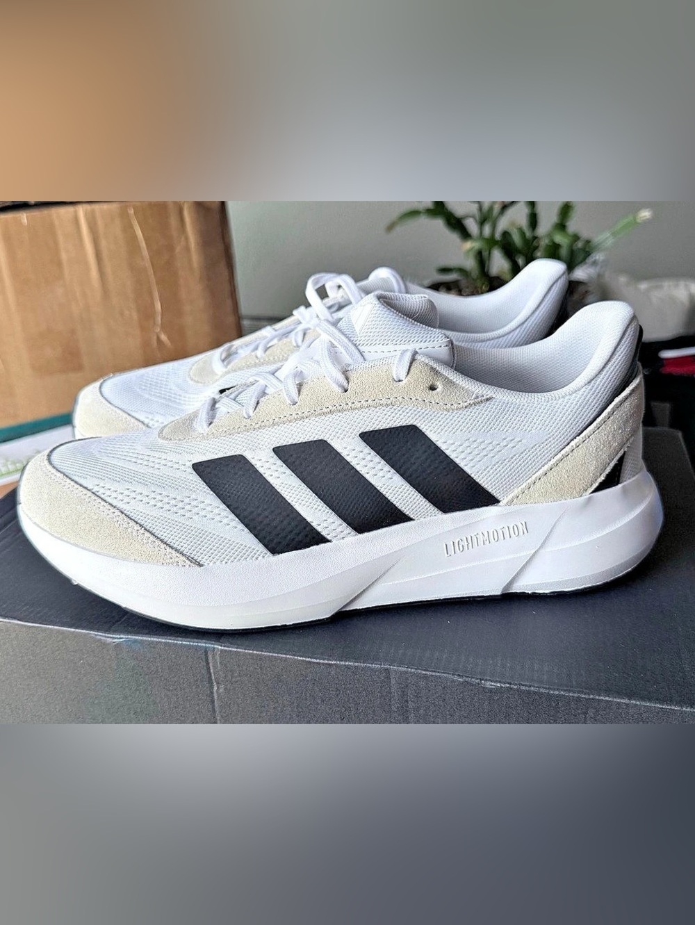 Adidas LightShift